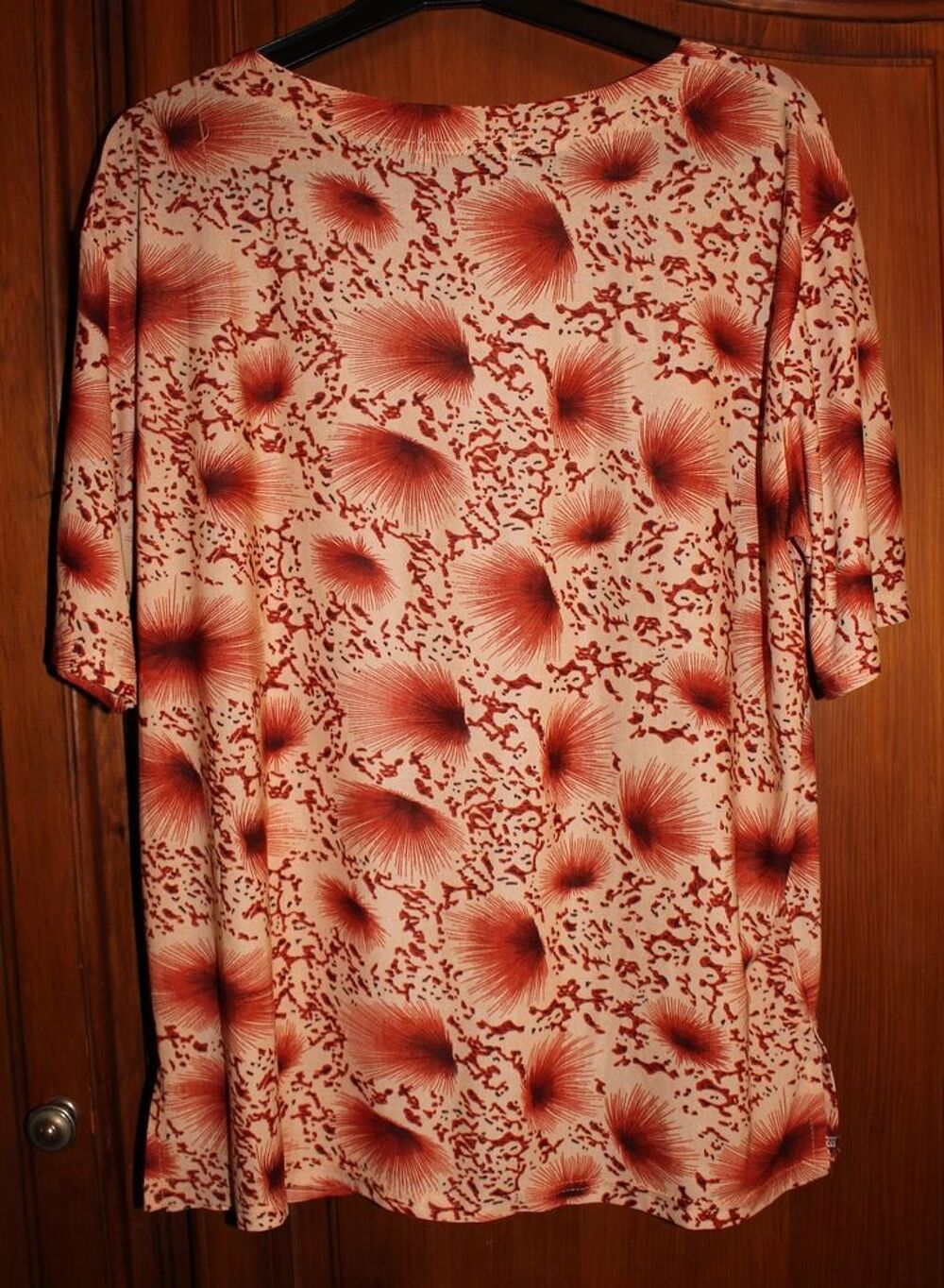 #Haut T-shirt Jiatai YI taille M(38-40) ton rose orang&eacute; Vêtements