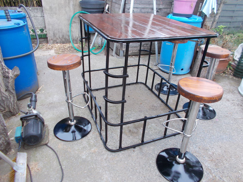 TABLE HAUTE Meubles