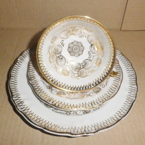 SAMMELTASSE N°2 TASSE SOUS-TASSE ASSIETTE A GATEAU 15 Attainville (95)