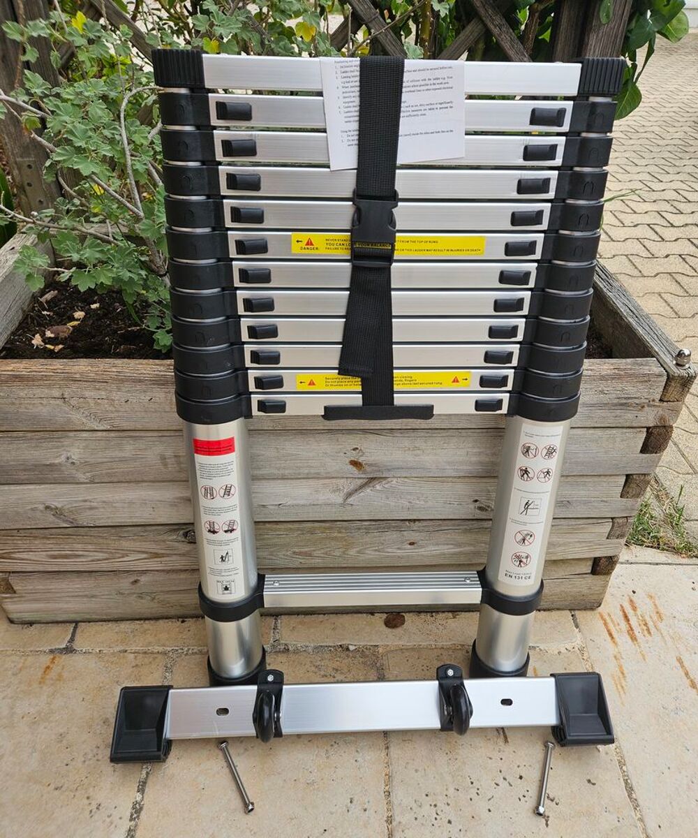 TRAVERSE D'&Eacute;CHELLE T&Eacute;LESCOPIQUE + ROULETTES + VISSERIES Bricolage