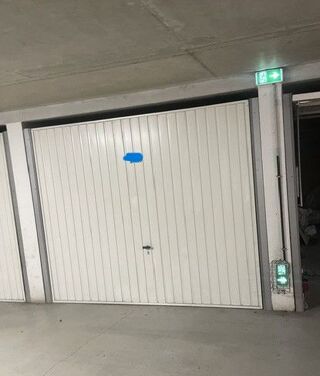  Parking / Garage à louer 15 m²