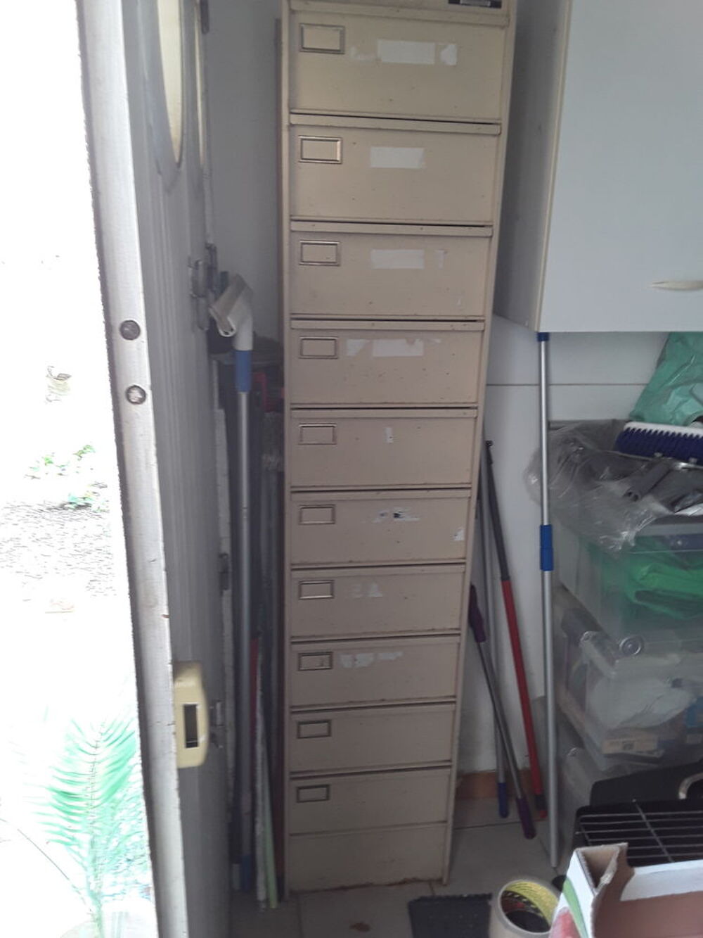 Armoire m&eacute;tallique Meubles