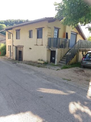  Appartement à louer 4 pièces 100 m²