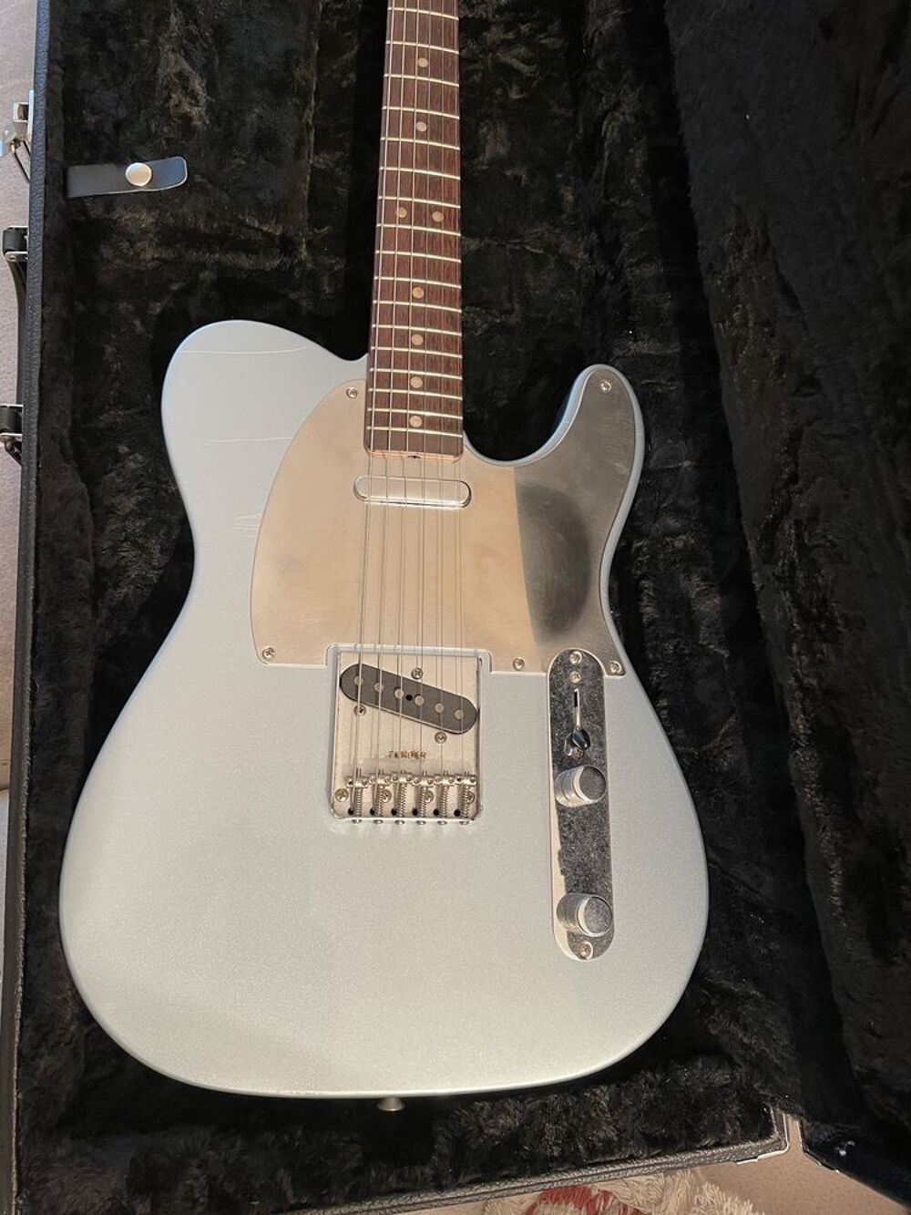 Guitare FENDER Telecaster signature Chrissie Hynde Jeux / jouets