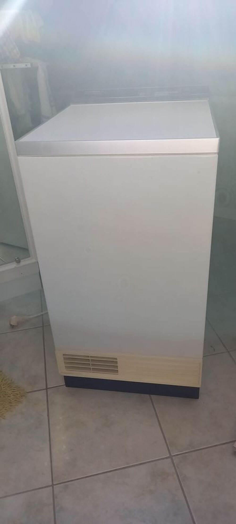 SECHE-LINGE NEUF THOMSON Electrom�nager