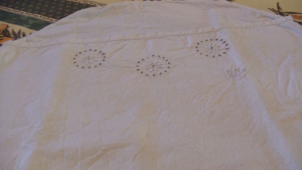 Chemise de nuit ancienne V�tements