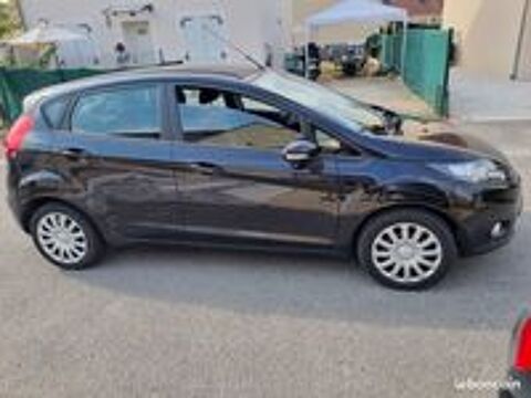 Fiesta 1.25 82 Trend Pack 2012 occasion 77760 Ury
