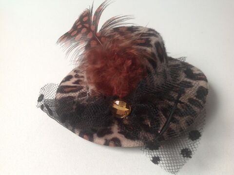 SERRE-T�TE MINI CHAPEAU R�TRO PIERRE DOR�E TAILL�E Envoi Pos 3 Tr�gunc (29)