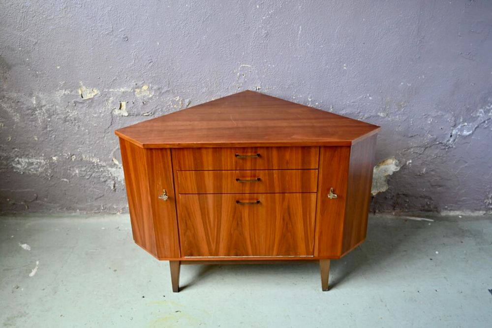 Commode ou meuble de coin d'angle ancien style vintage Meubles