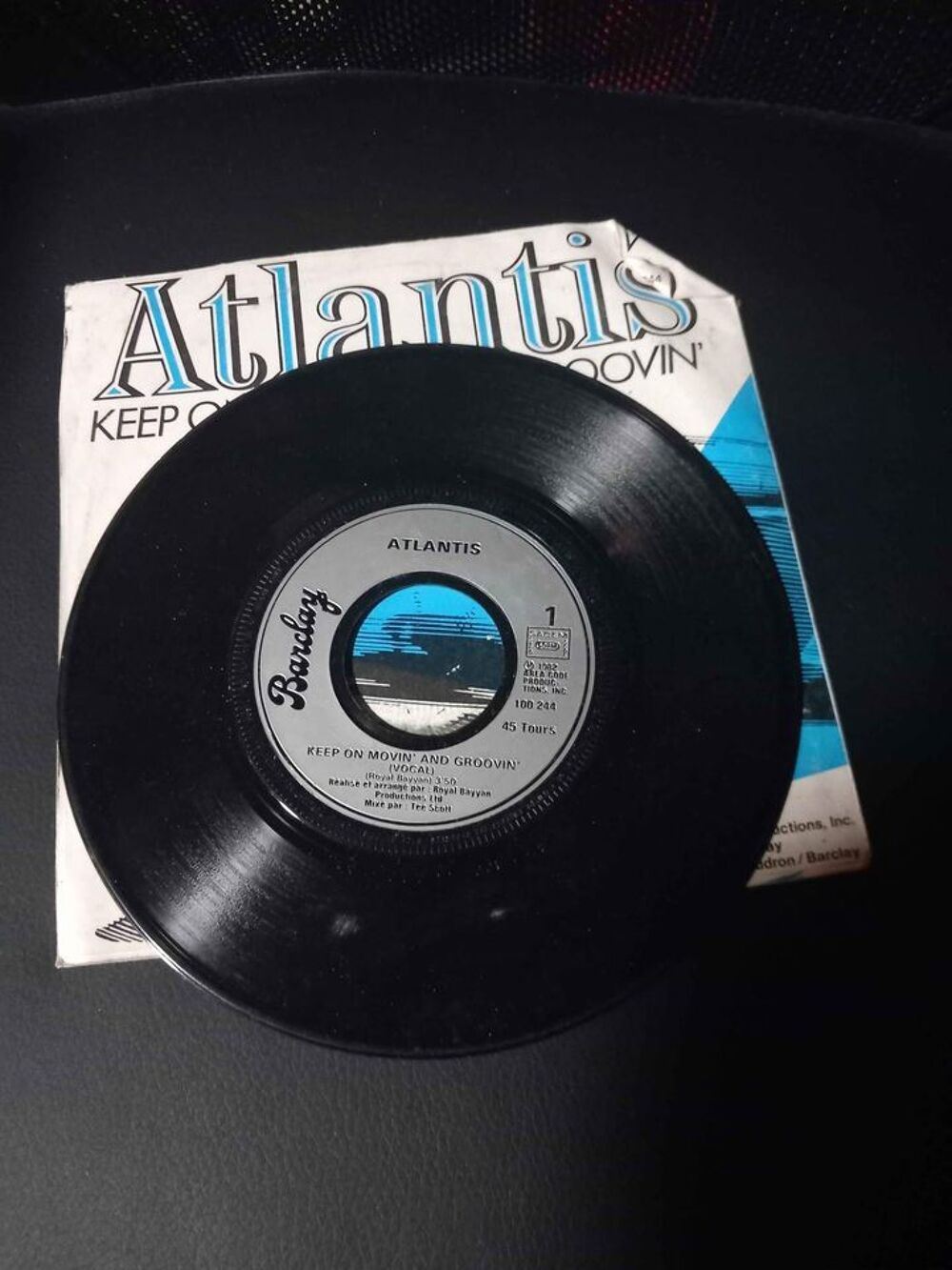 45 Tours Atlantis keep on movin'and groovin' CD et vinyles