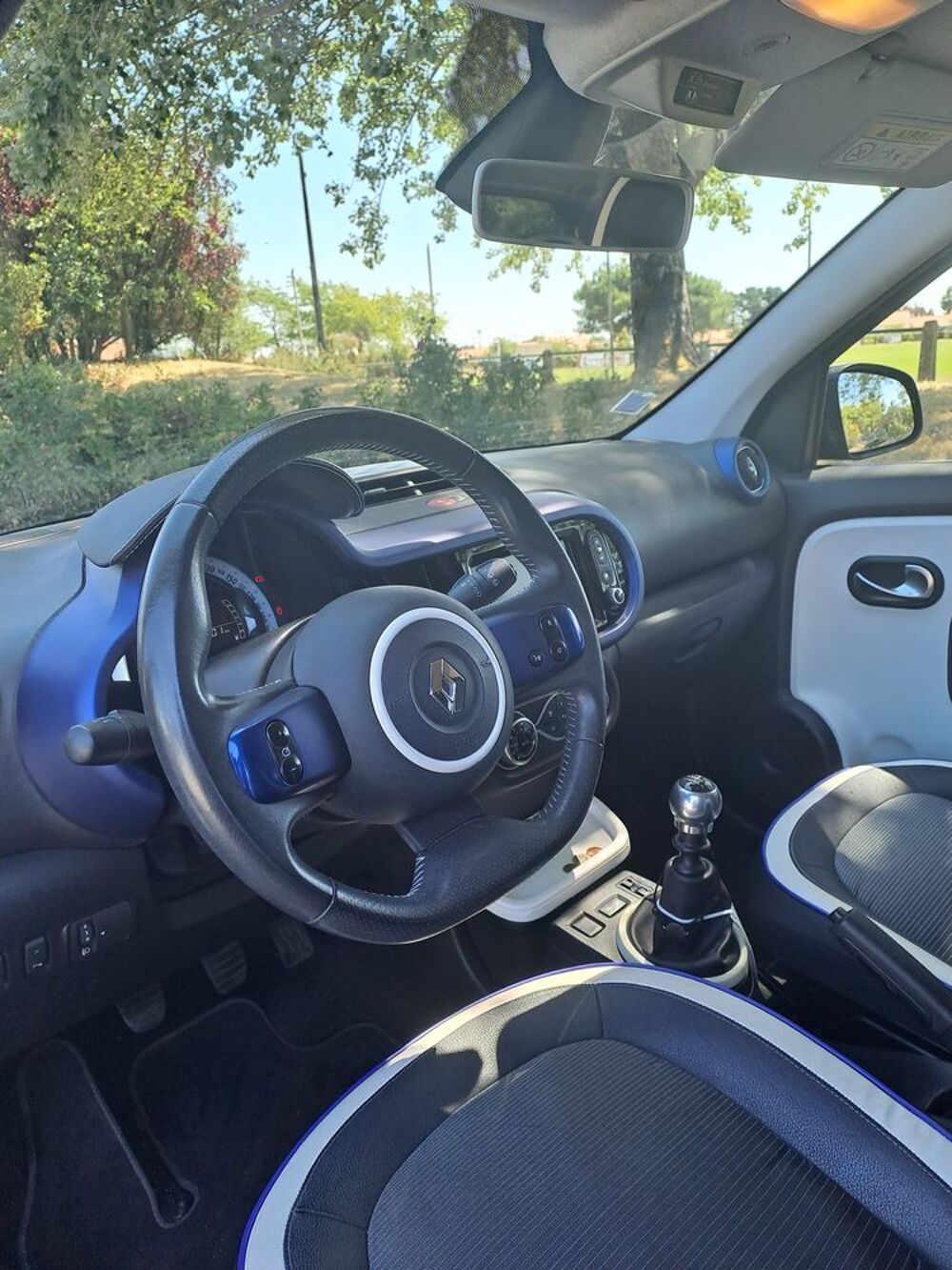 Twingo III 0.9 TCe 90 Energy Cosmic 2016 occasion 85800 Givrand