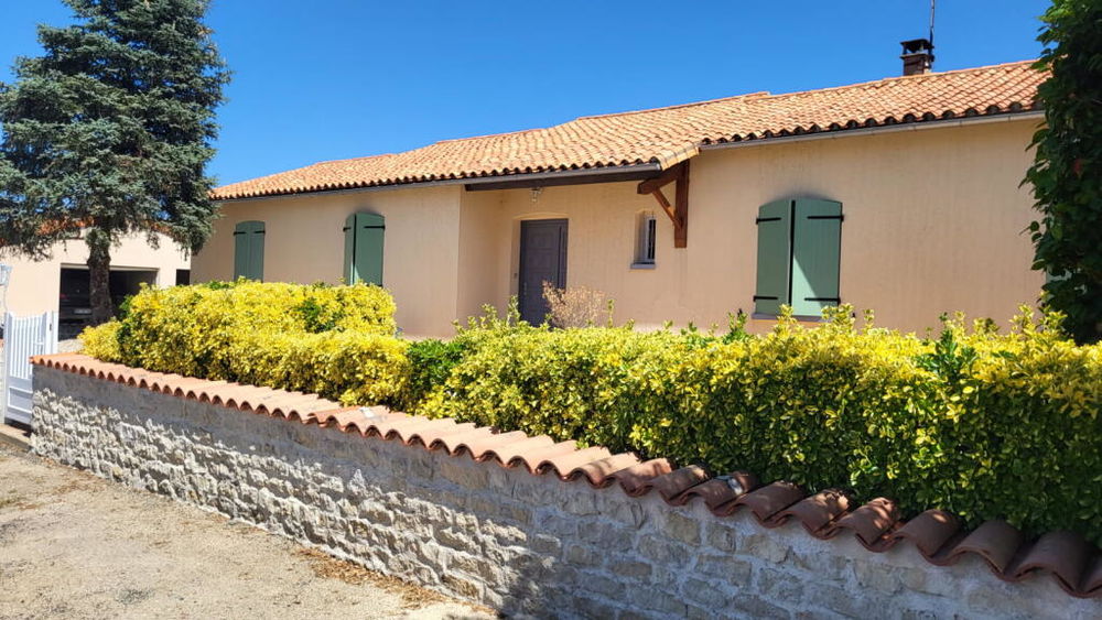Maison 6 pièces 138 m² · à Mazières-en-Gâtine · 138 m² · 220 000 €