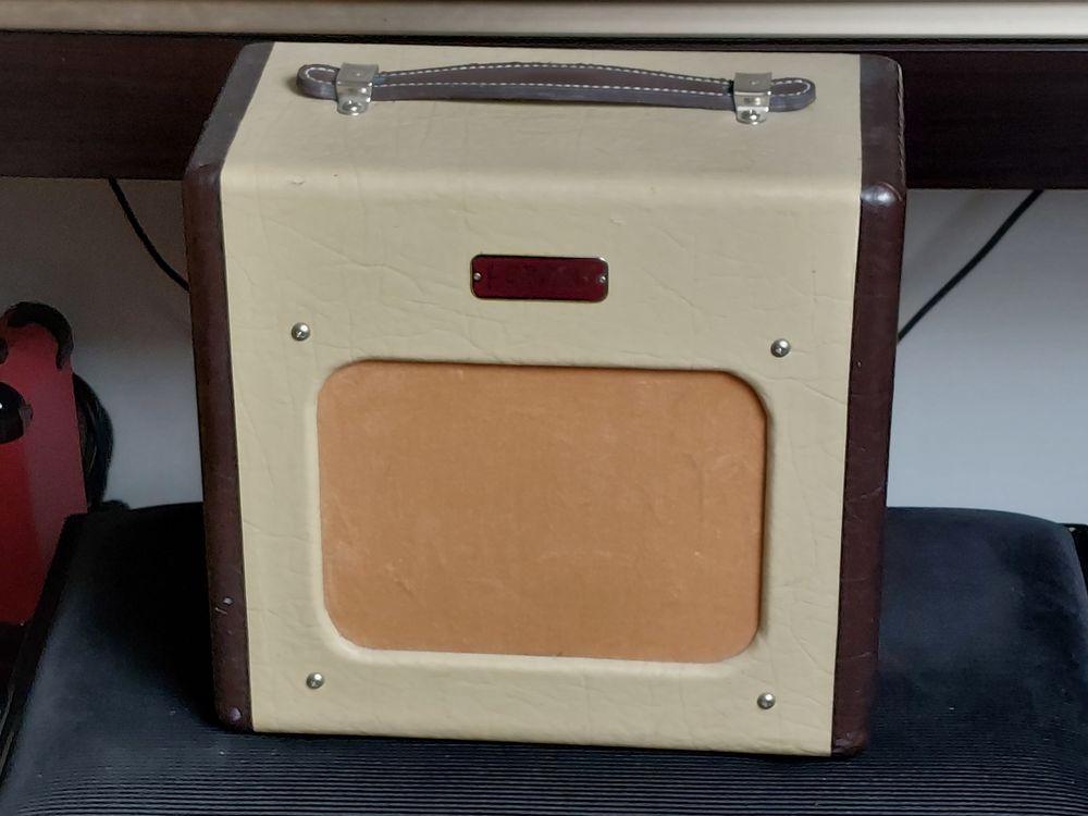 Ampli FENDER CHAMPION 600 &agrave; lampes Instruments de musique