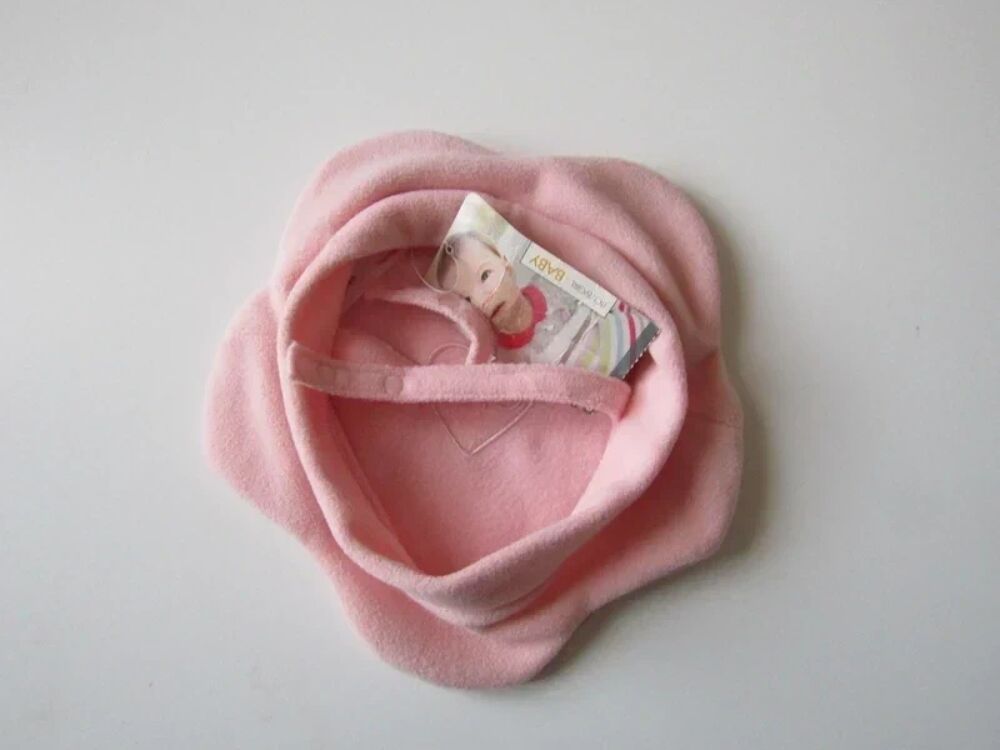 Chapeau layette fille orchestra.
Vêtements enfants