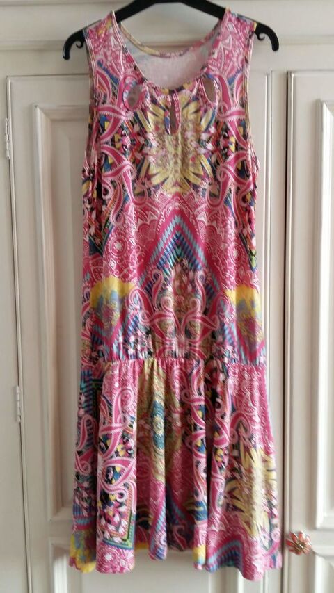 Robe D'�t� :.tr�s l�g�re. 5 S�rignan (34)