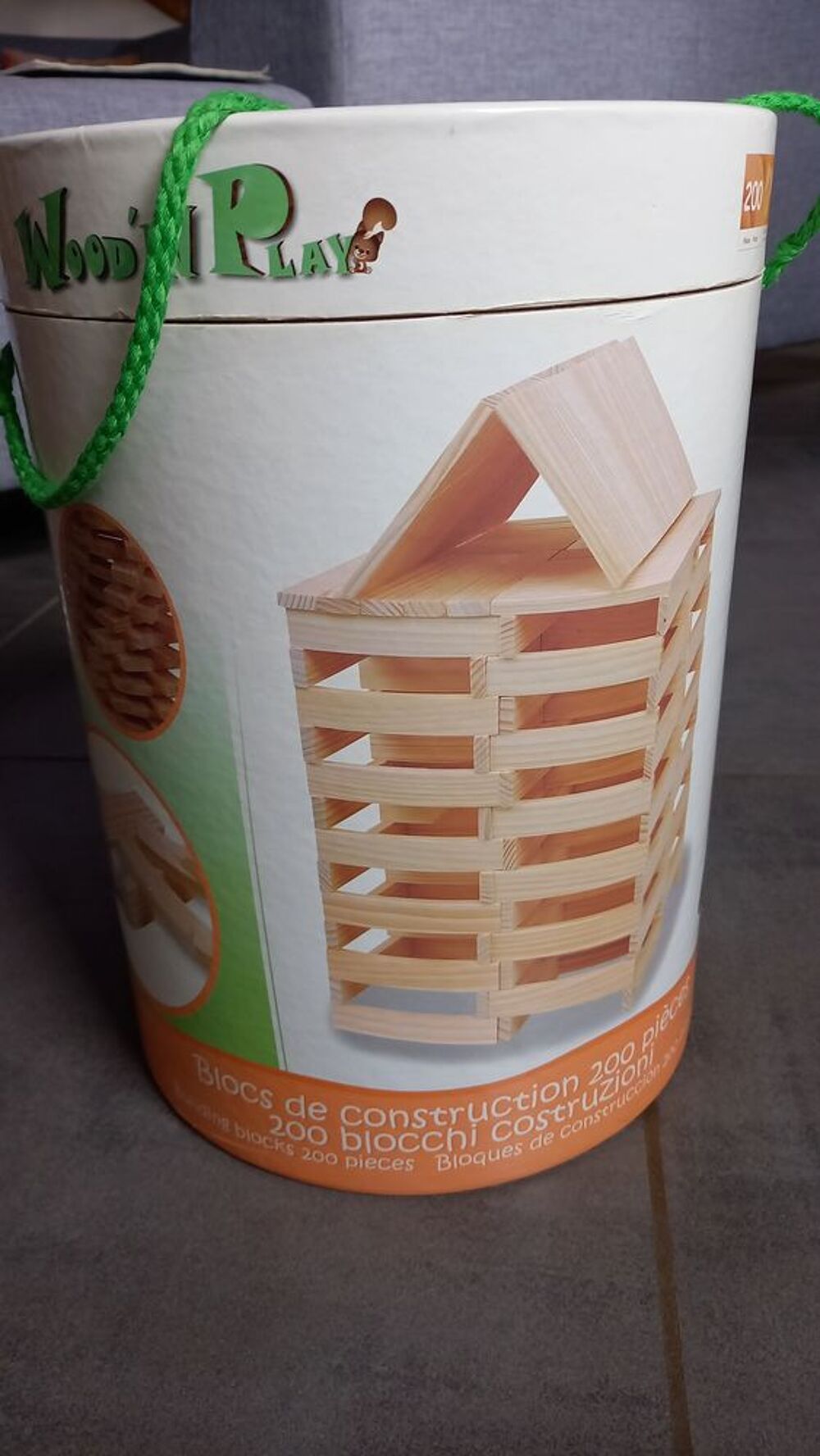 Planchettes en bois type Kapla
Jeux / jouets