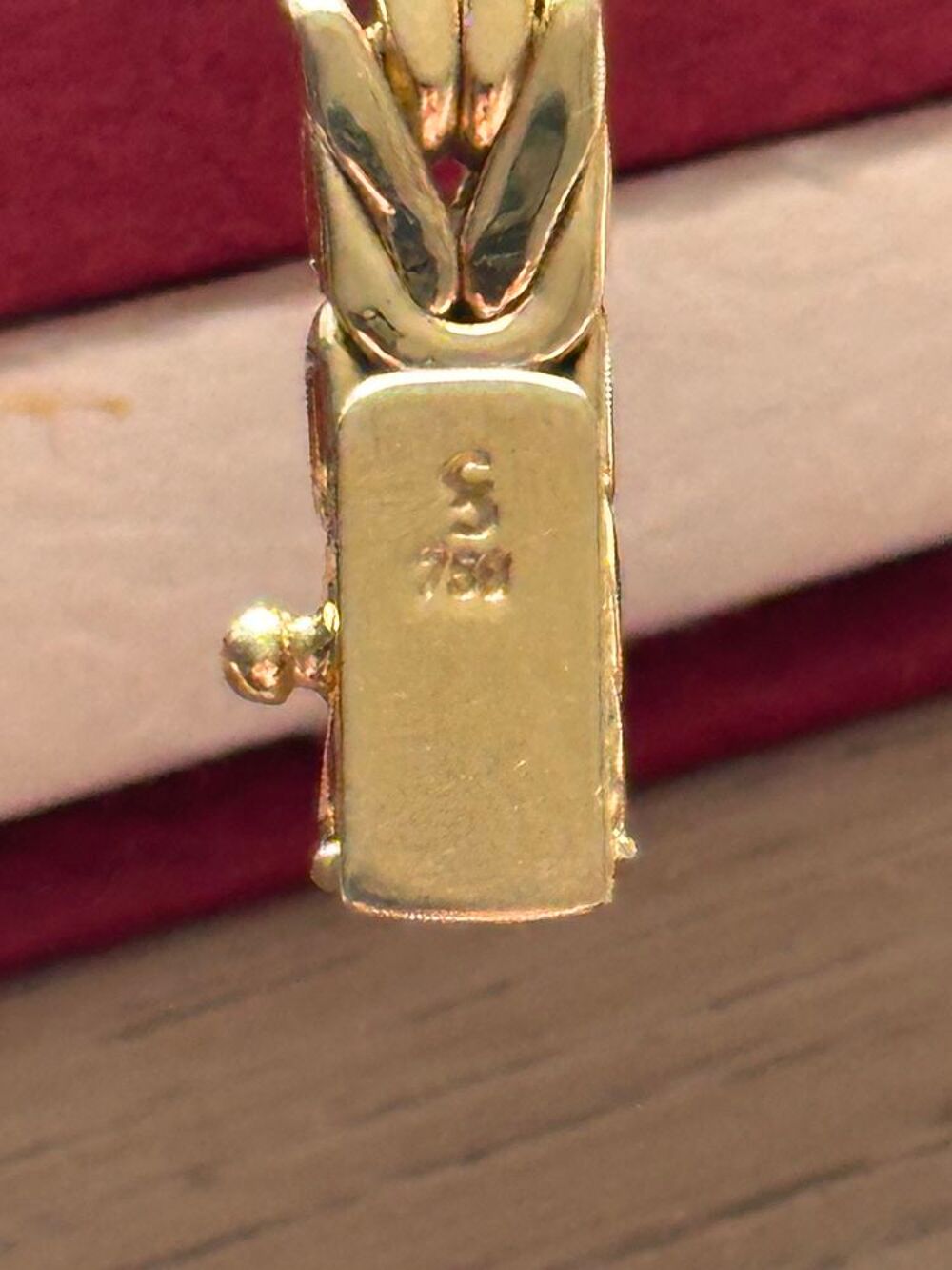 Collier en or 18k Bijoux et montres