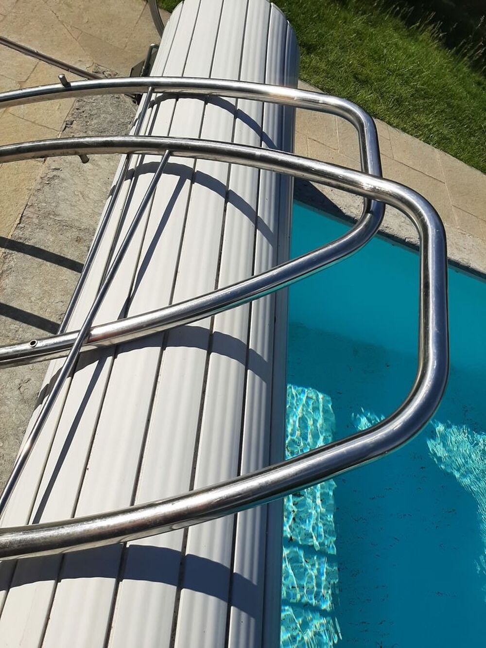 Rampes inox pour &eacute;chelle piscine ou autre. Jardin