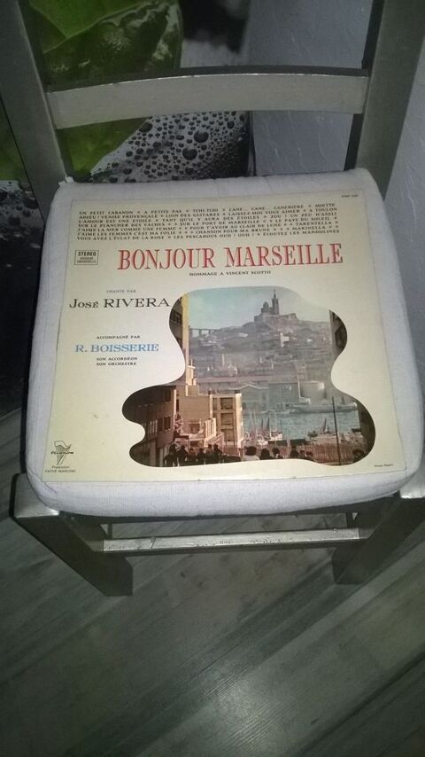 Vinyle Bonjour Marseille
Hommage a Vincent Scotto
Bon etat 5 Talange (57)