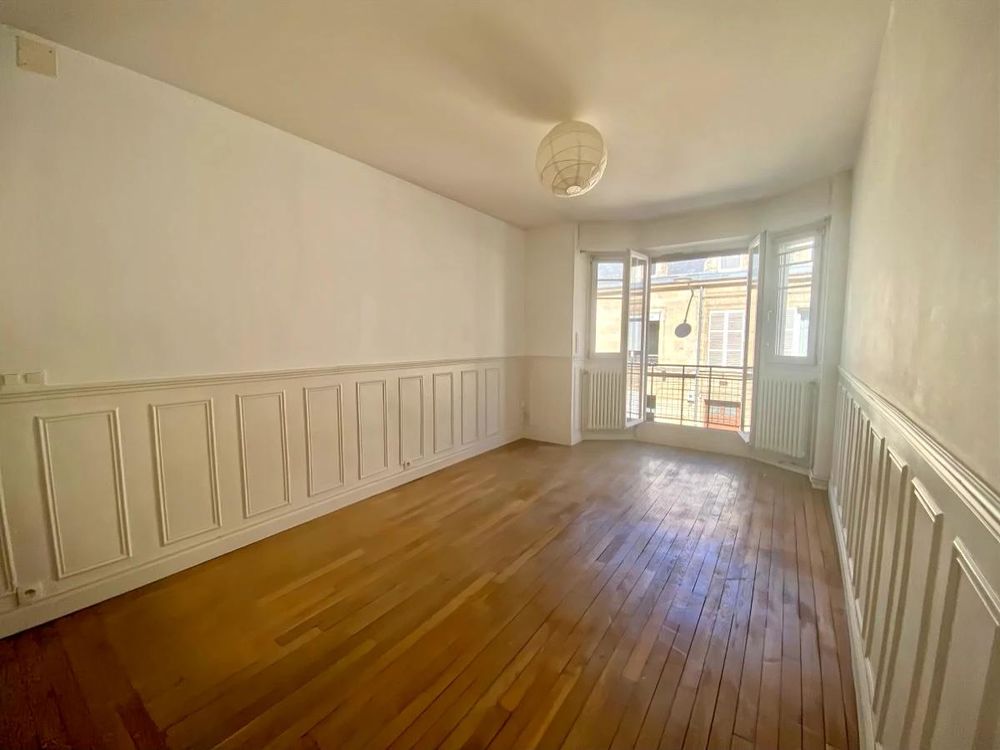 Vente Appartement Appartement 3 pièces HYPER CENTRE VILLE avec cave Reims