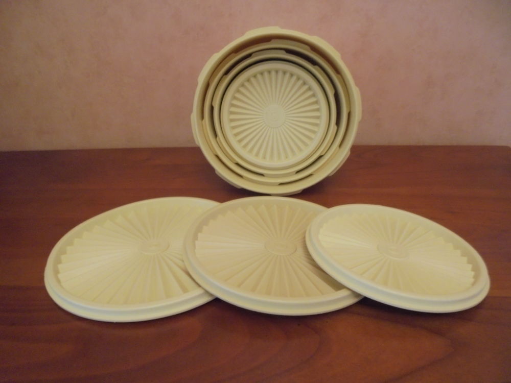 4 Boites Tupperware (75) Cuisine