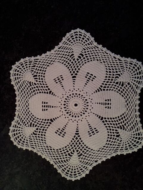 Napperons divers en coton blanc (fait main) 2 Outreau (62)