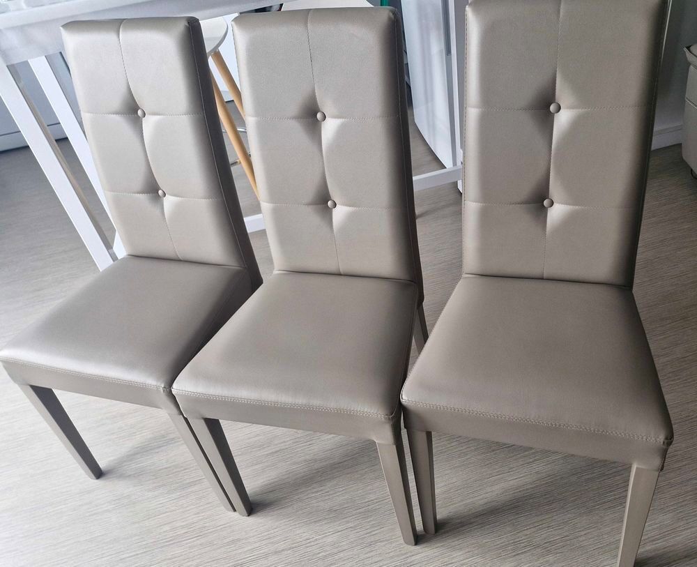 lot de 4 chaises Meubles