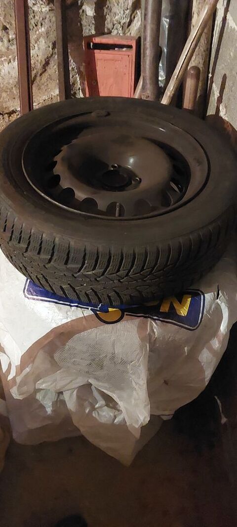 Pi&egrave;ces et &eacute;quipements Voiture Pi&egrave;ces et &eacute;quipements Voiture  occasion Saint-Maurice-en-Gourgois 42240