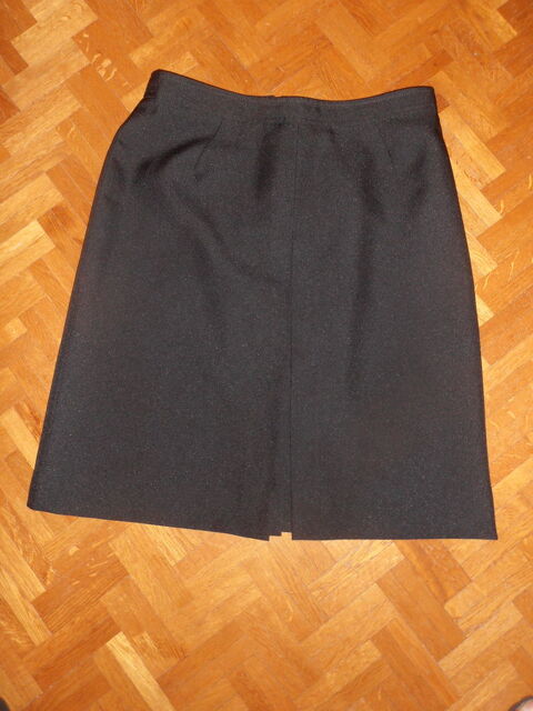 Jupe noire (83) 10 Tours (37)
