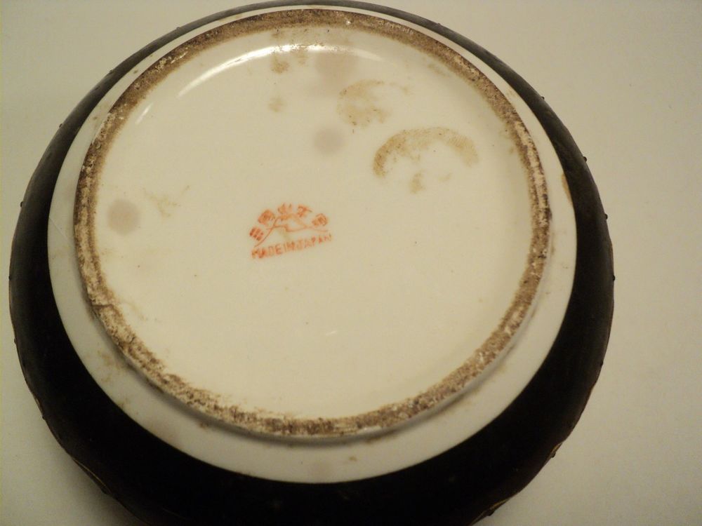 Ancienne Boite Fa&iuml;ence de Satsuma Japon Décoration