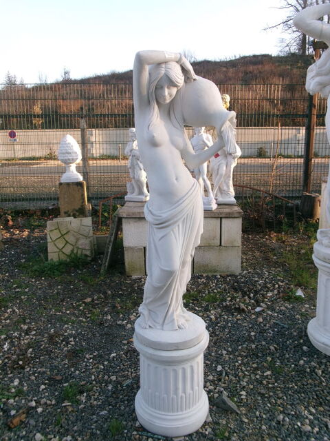 Statue femme en pierre 299 Chteau-l'vque (24)