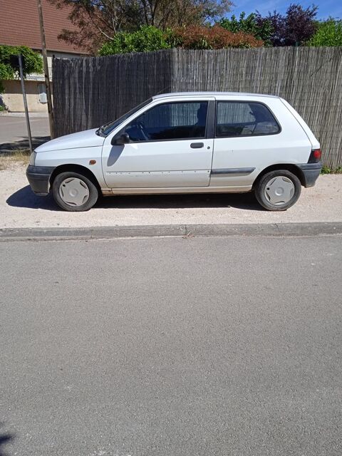 Renault Clio CLIO SOCIETE 1.9 D RC 1996 occasion Quincey 21700