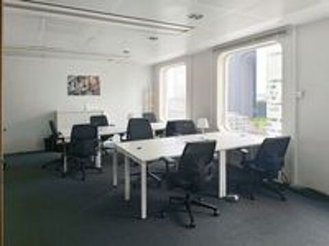   Espace de bureau ouvert pour 15 personnes à Paris La Defense Tour Ariane  