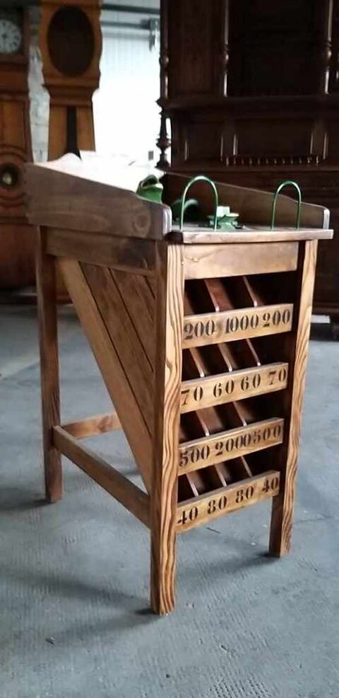 Jeu de palets en bois jeu de la grenouille 14 trous 500 Champagnole (39)