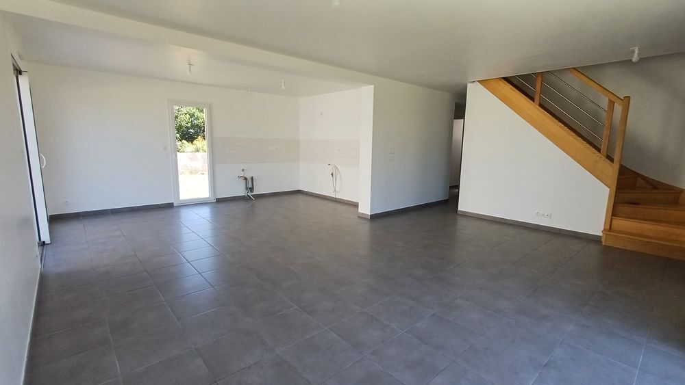 Vente Maison Maison 2016 129 m² 5 chambres garage - Bourny LAVAL 297000 € Laval