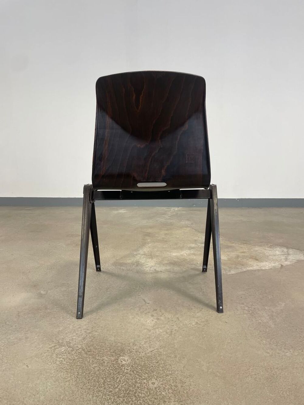  chaises Glavanitas S22 weng&eacute; LIVRAISON POSSIBLE Meubles