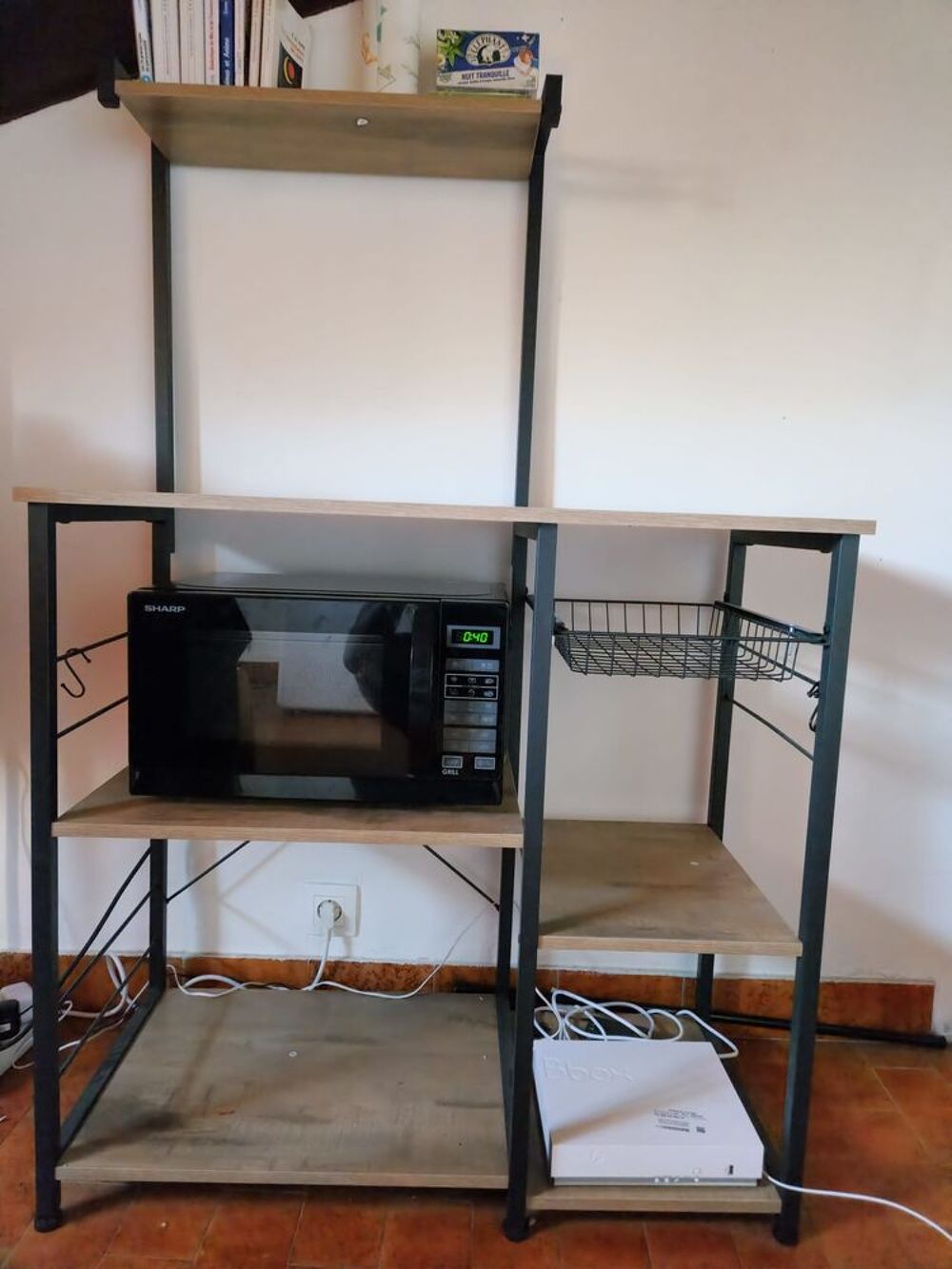 Meuble et &eacute;lectrom&eacute;nager de moins de 3 mois Meubles