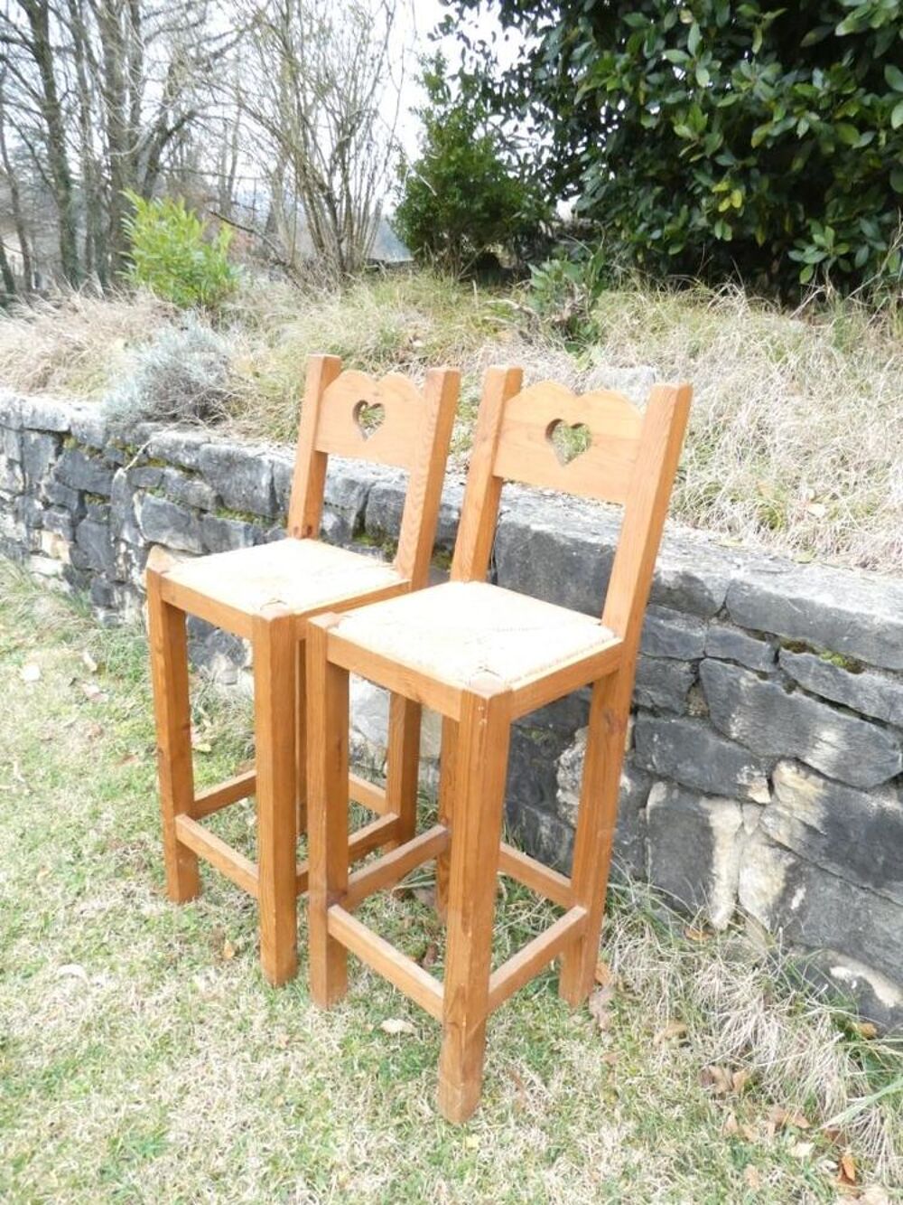 2 CHAISES DE BAR Meubles