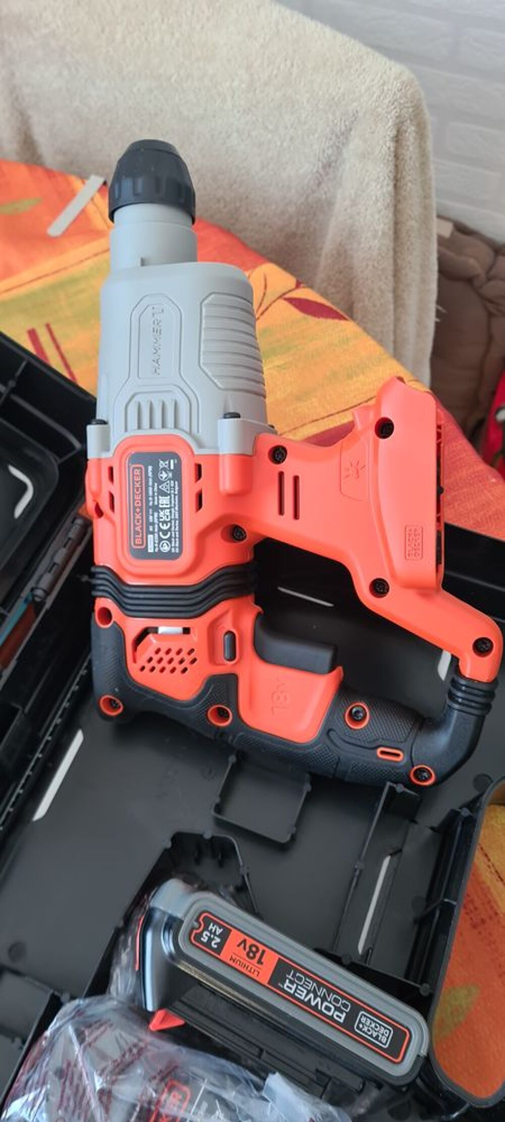 Perfovisseuse sans fil avec accessoires Bricolage