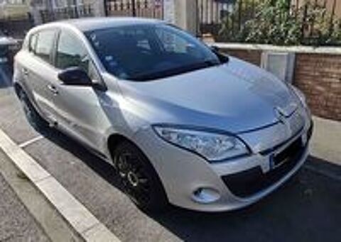 M&eacute;gane III RENAULT MEGANE III 1.6 110 ETHANOL AUTHENTIQUE 2011 occasion 93430 Villetaneuse