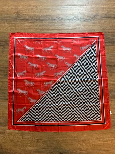 Foulard femme  \'\'  Bouchara  \'\' 6 Saleilles (66)