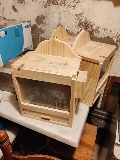 Caisson pour l'écolage des oiseaux chanteur 30 95100 Argenteuil