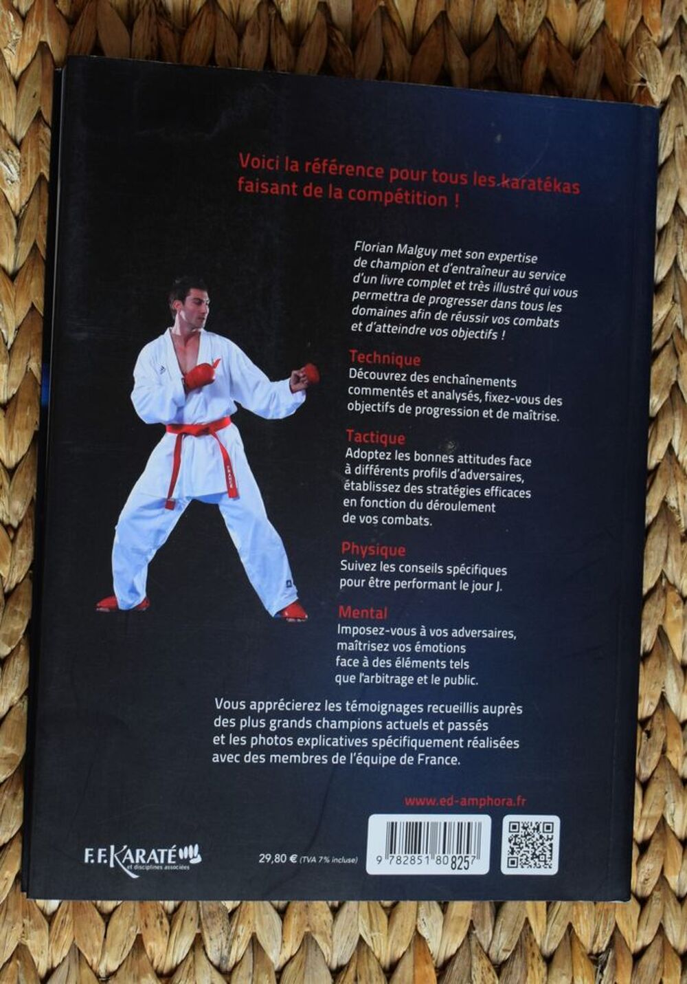 KARATE - Performance et Comp&eacute;tition - Techniques - 2012 Livres et BD