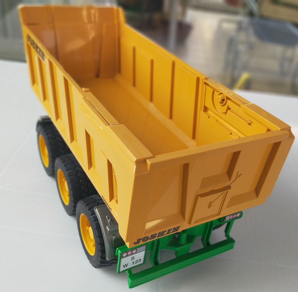 Remorque agricole JOSKIN de marque BRUDER
Jeux / jouets