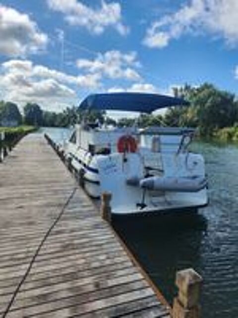 Bateau fluvial 1993 occasion 17800 Salignac-sur-Charente