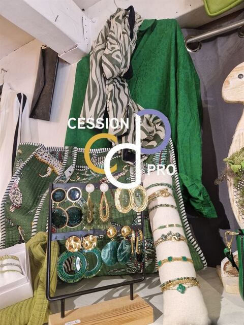BOUTIQUE D'ACCESSOIRES DE MODE, BIJOUTERIE FANTAISIE ET MAROQUINERIE À VENDRE AU CUR D'UZÈS. 151200 30700 Uzes