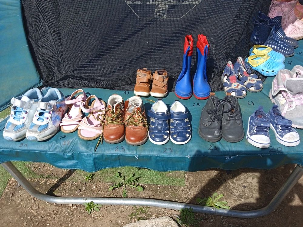 Chaussures pointures 19 &agrave; 30. Chaussures