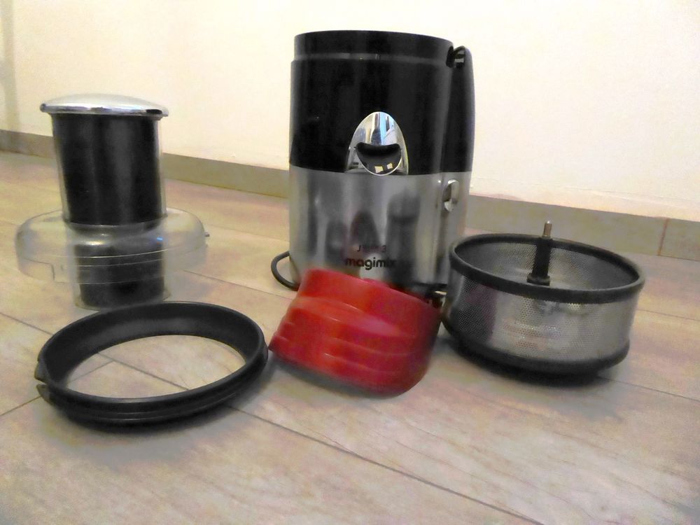 MAGIMIX JUICE EXPERT 3 CHROME
Electroménager