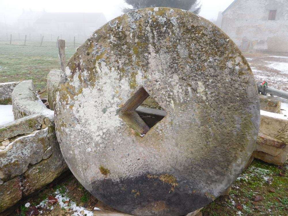 broyeur a pomme en gr&eacute;s + gros pressoir Dcoration