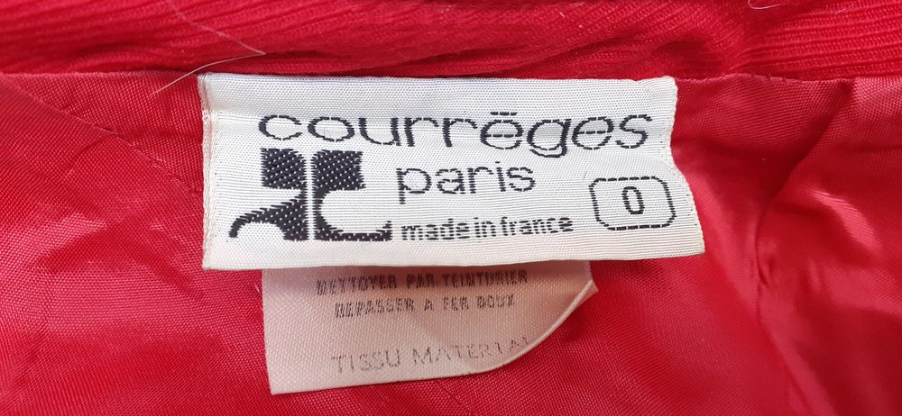 COURREGE - robe ann&eacute;e 60 / 70 Vêtements